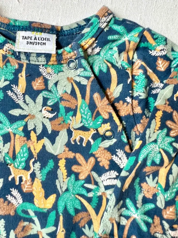 Ensemble 3 mois 59 cm Tape à l’œil – pyjama tropical + gilet – très bon état - photo numéro 4