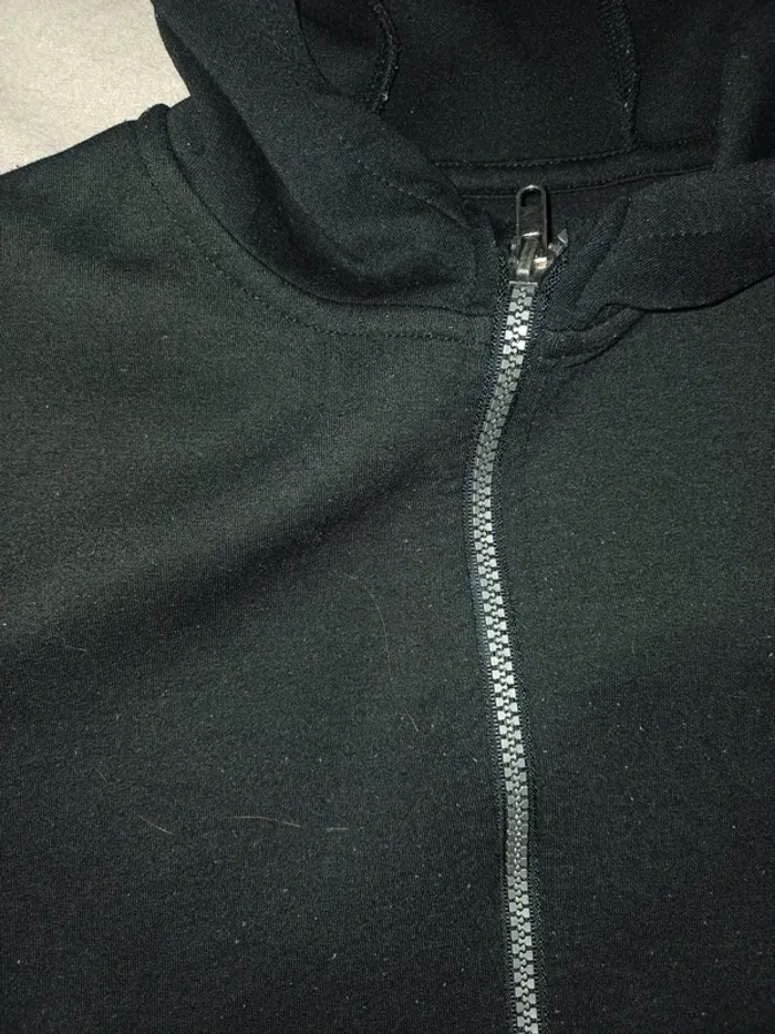 Superbe veste à capuche 10 ans garçon - photo numéro 5