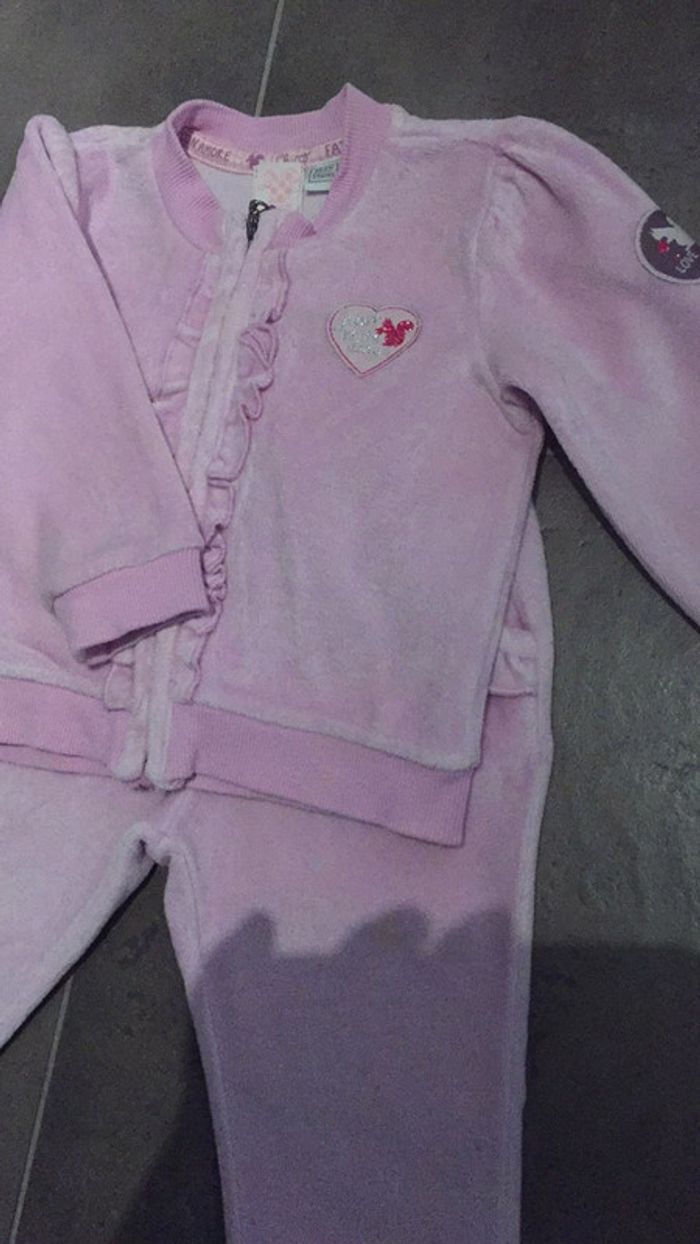 Jogging velours 9 mois CHICCO collection nuts