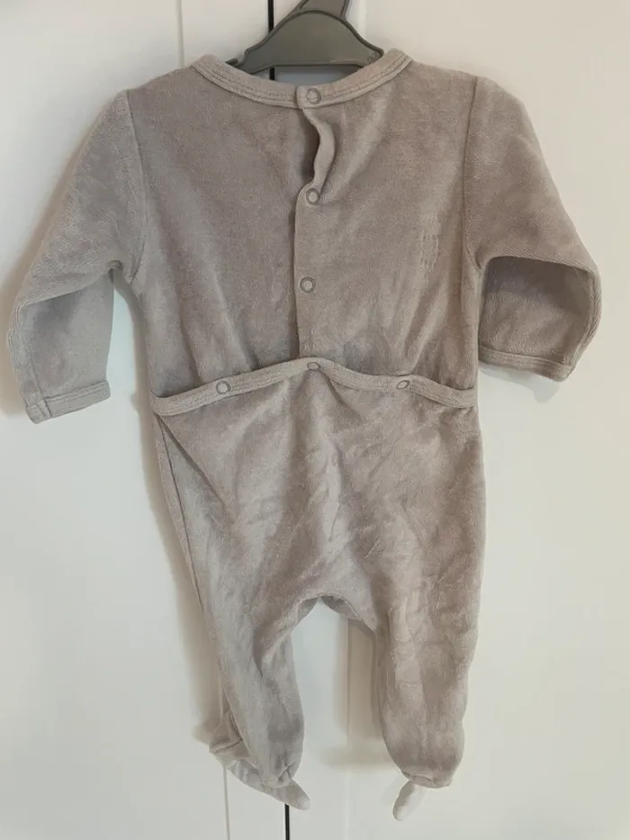 2 pyjamas Noël - photo numéro 5