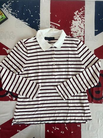 Polo Tommy Hilfiger taille M manche longue liserés bleu et rouge