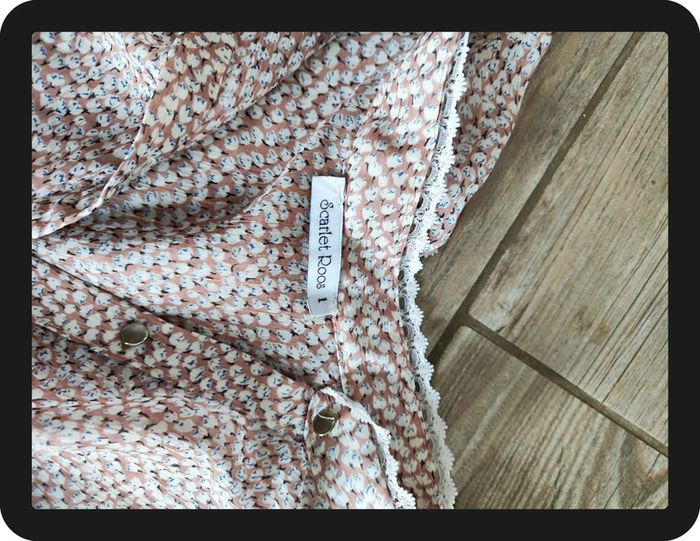 Haut manche longue vieux rose avec fleurs doré Scarlet Roos Taille 1 - photo numéro 2