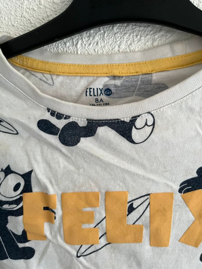T-shirt Félix taille 8 ans💫 - photo numéro 2