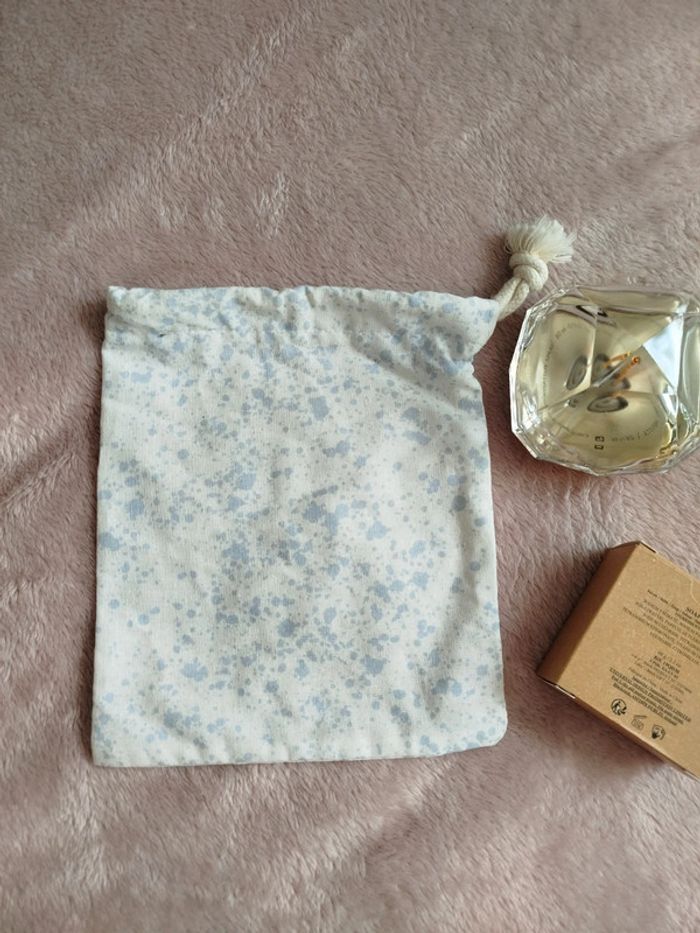 Savon et pochette neuve - photo numéro 5