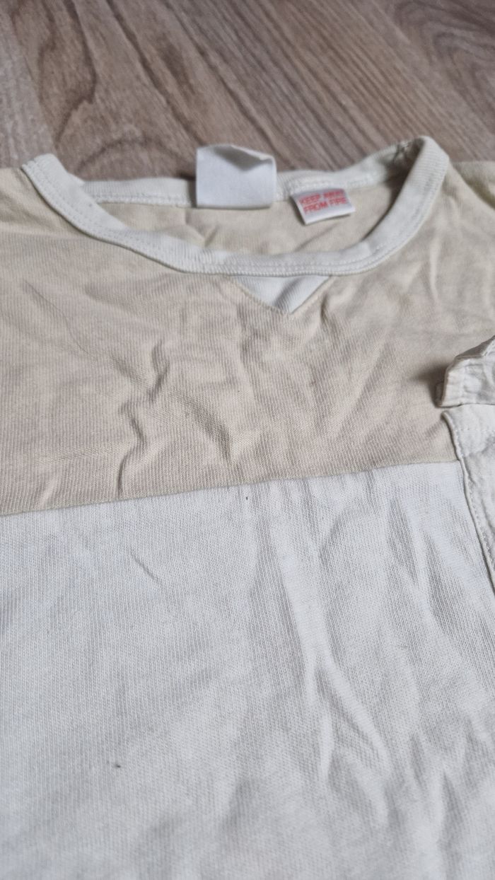 Tee shirt oversize beige et blanc cassé Zara 💥4 / 5 ans💥 - photo numéro 3