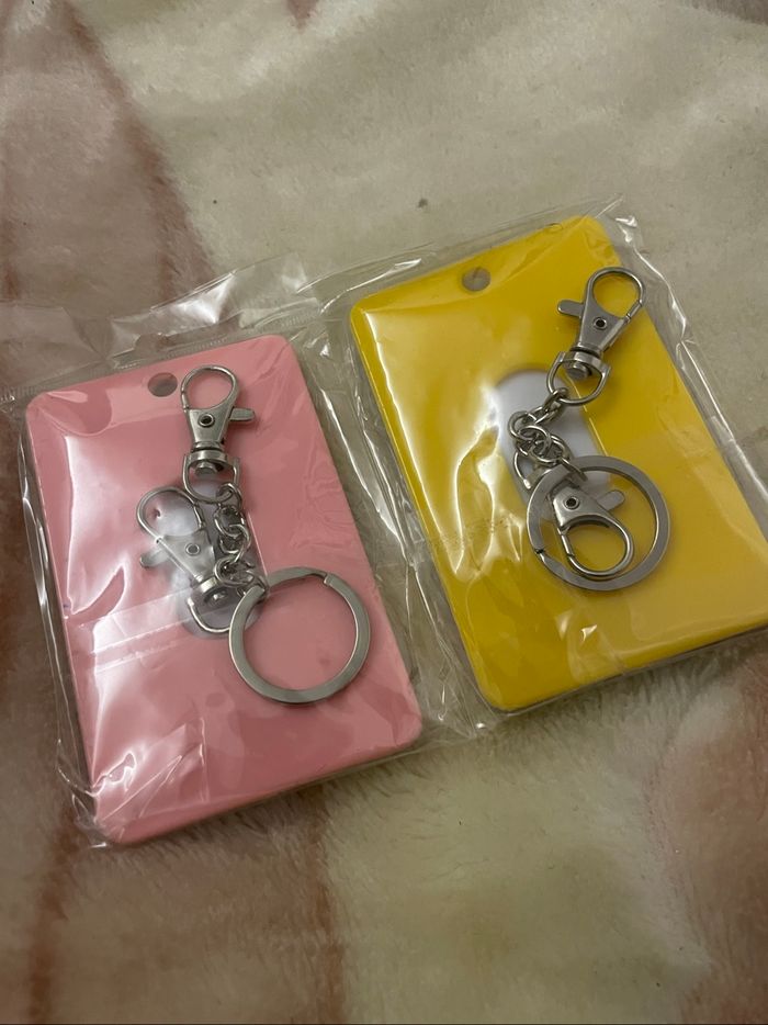 Lot porte clé et carte - photo numéro 4