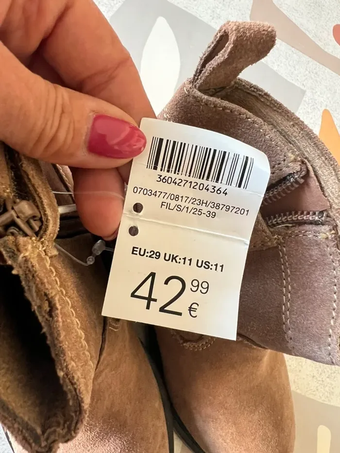 Jolies Boots en croûte de cuir Okaïdi neuves 29 - photo numéro 4