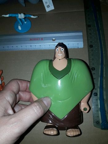 kuzco de disney figurine