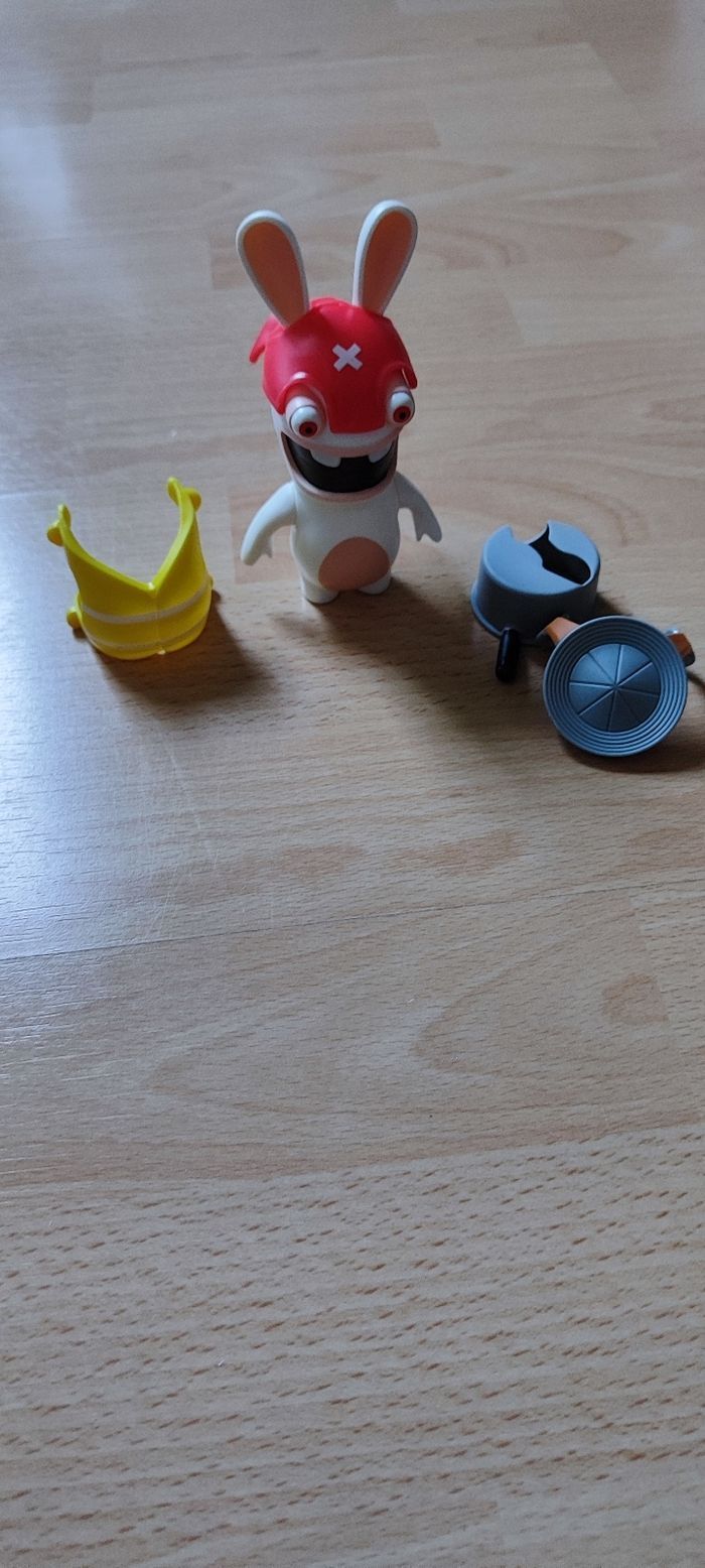 Jouet McDonald's lapin crétin