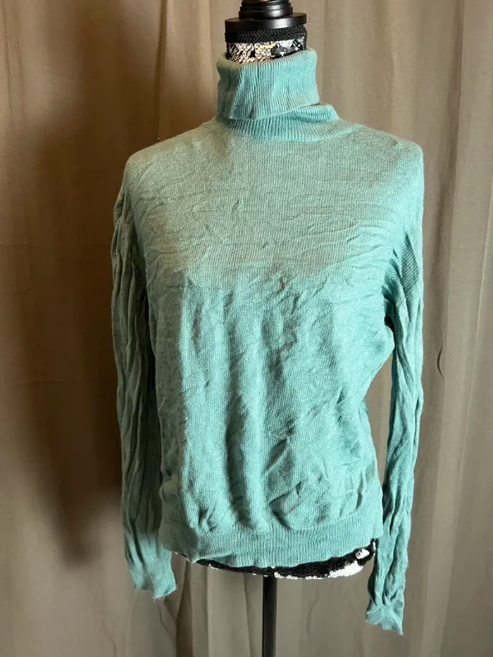 Pull col roulé