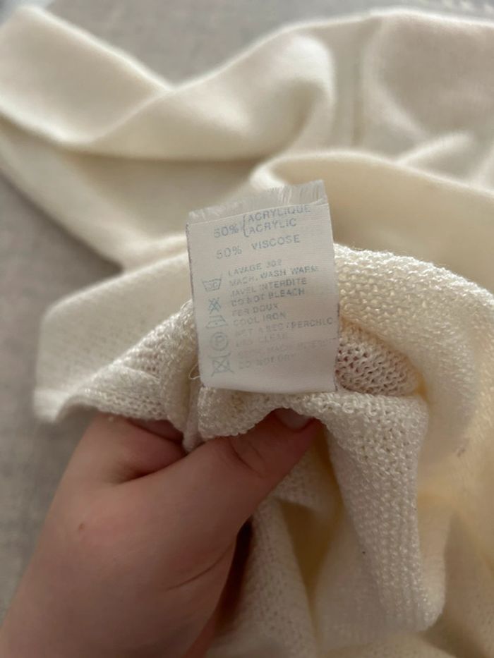 Pull blanc à broderies taille 46 - photo numéro 6