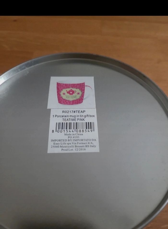 Tasse à thé neuve dans sa boîte métal - photo numéro 10