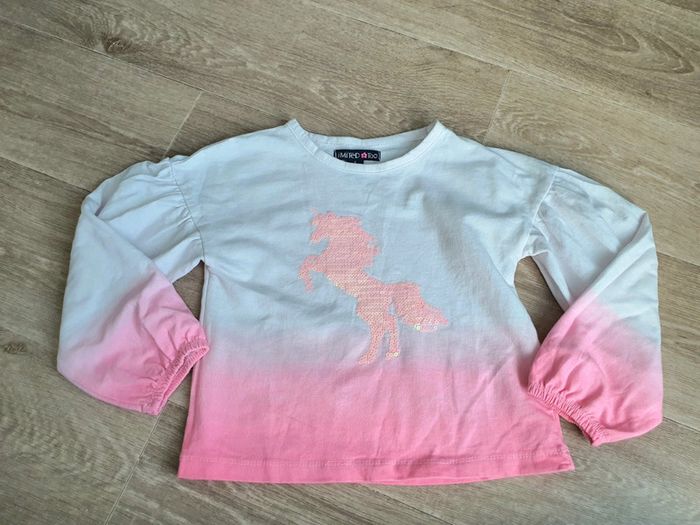 Tee-shirt blanc dégradé rose motif licorne pailletée taille 6 ans - photo numéro 2
