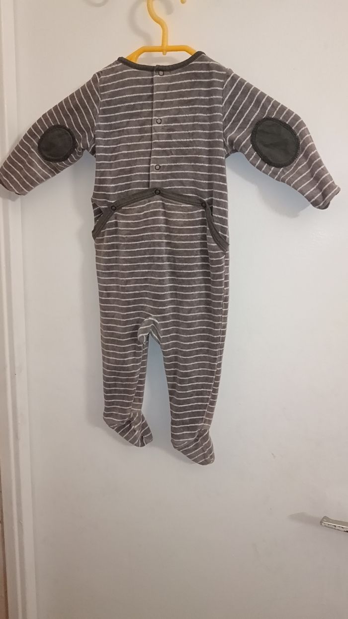 Pyjama - photo numéro 2
