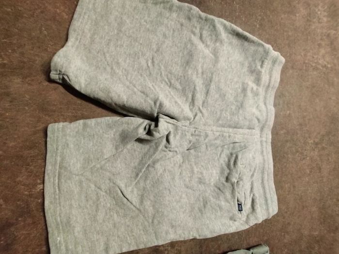 Lot de 3 bermudas en 16 ans - photo numéro 6