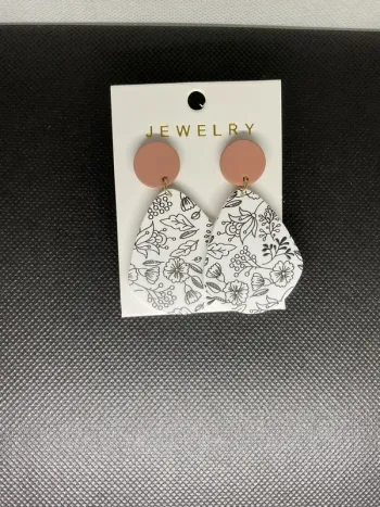 Boucles d’oreilles n°42 neuve