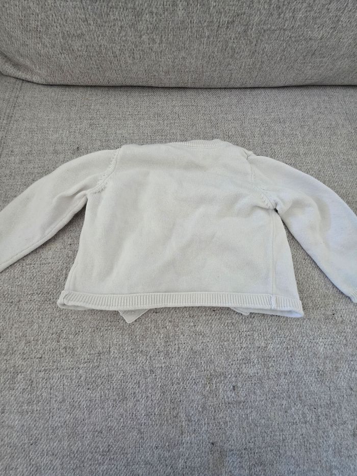 Gilet blanc 6 mois - photo numéro 3