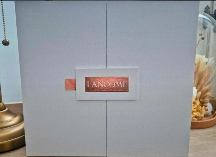 Calendrier de l'avent Lancôme vide - photo numéro 3