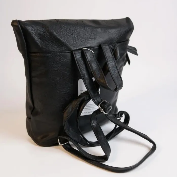 Sac à dos noir chic et pratique neuf - photo numéro 3
