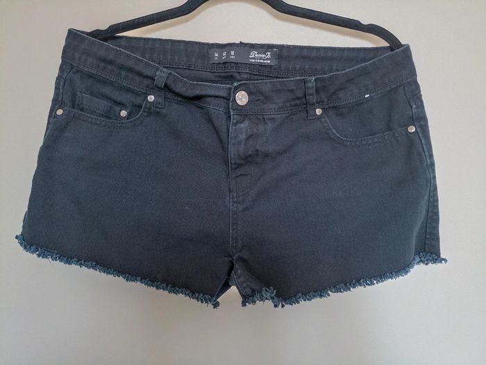 Short en jean noir