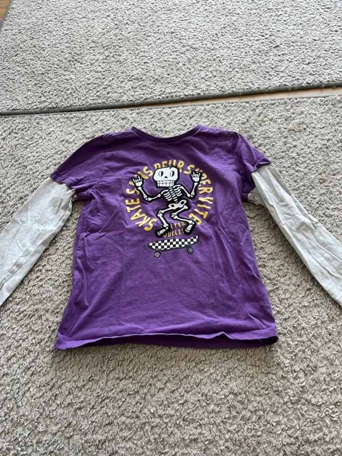 TEE shirt