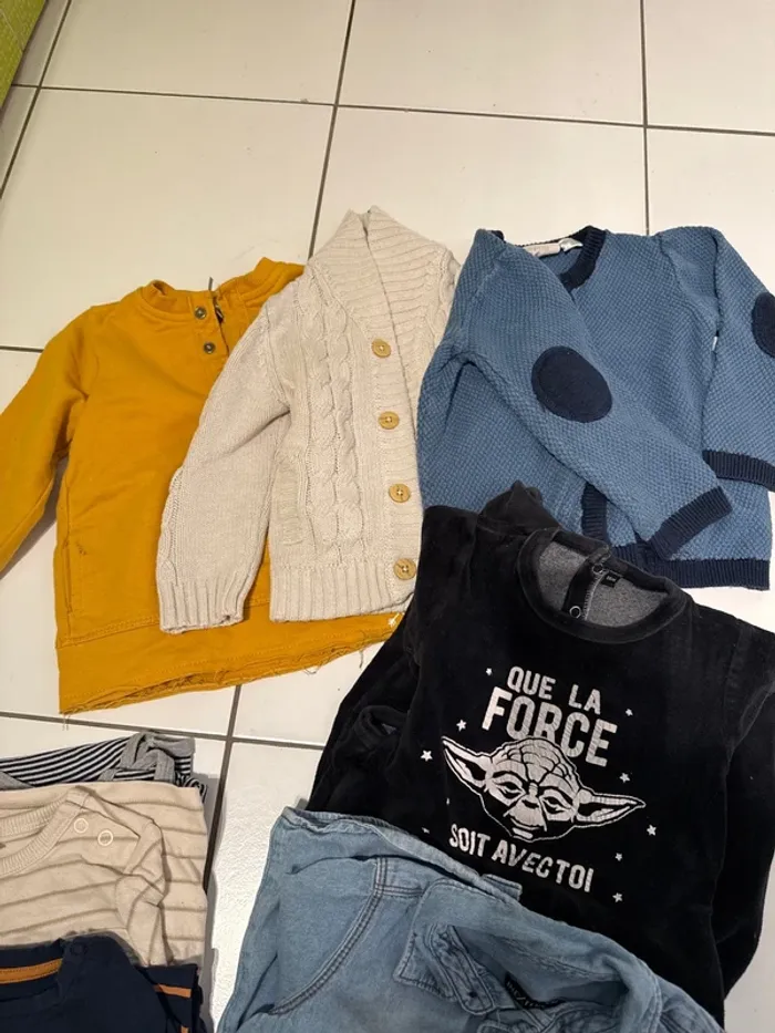 Lot vêtements 18 mois - photo numéro 3