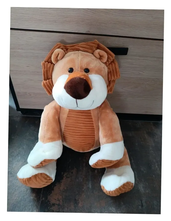 Grosse peluche Lion