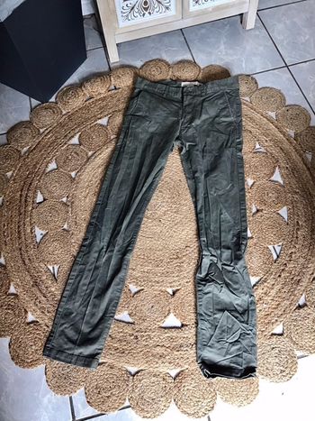 Pantalon skinny fit  couleur kaki taille 29 marque L.o.g.g de chez H&M