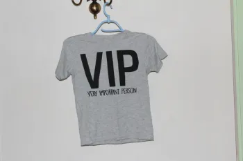 lot tee shirt