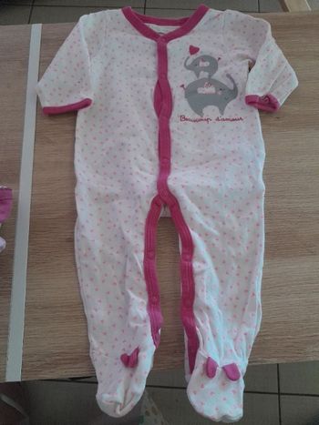 Pyjama leger