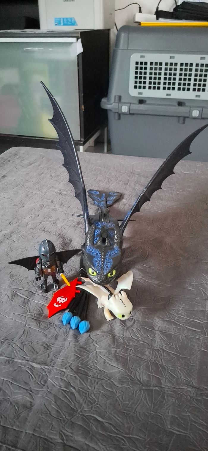 Lot Figurines - Dragon Krokmou Bleu avec Cavalier Harold + Bébé Dragon Blanc - photo numéro 4