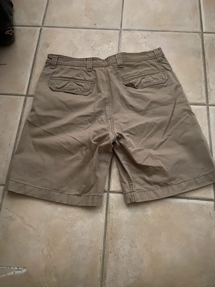 Short taille 44, R - photo numéro 2