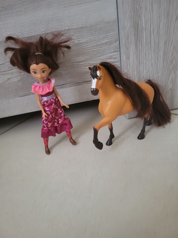 Poupée Lucky et son cheval Spirit - photo numéro 3