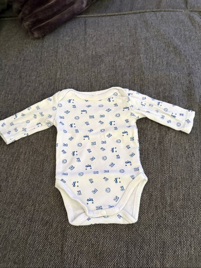 Petit lot de vêtements bébé garçon