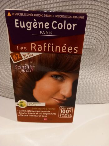 🥰 Crème colorante permanente marron clair irisé