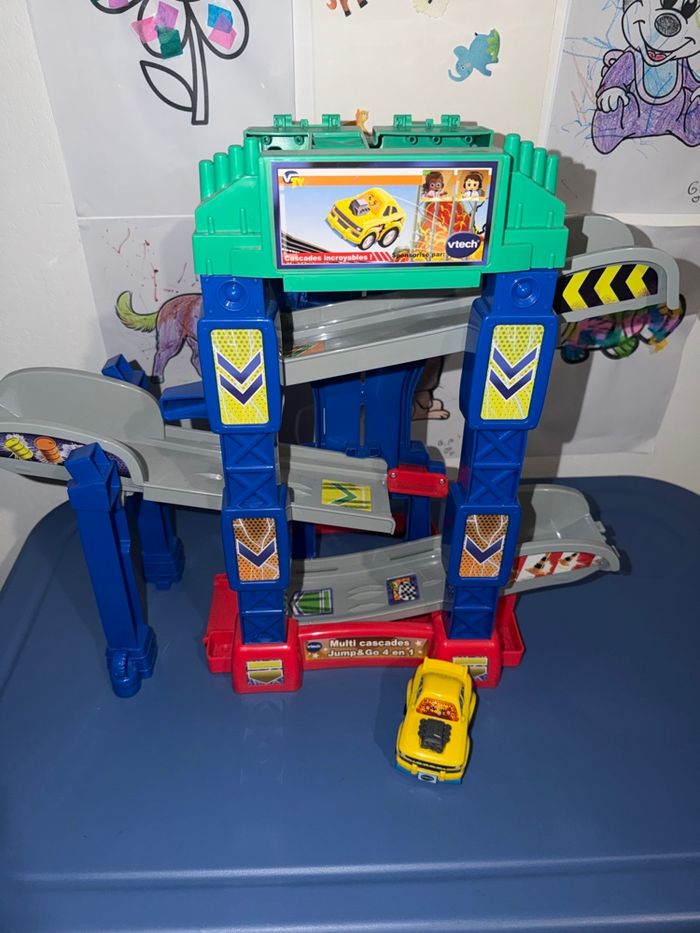 Gros lot tutut bolid 1 garage + 1 circuit + 1 avion + 6  véhicule - photo numéro 9