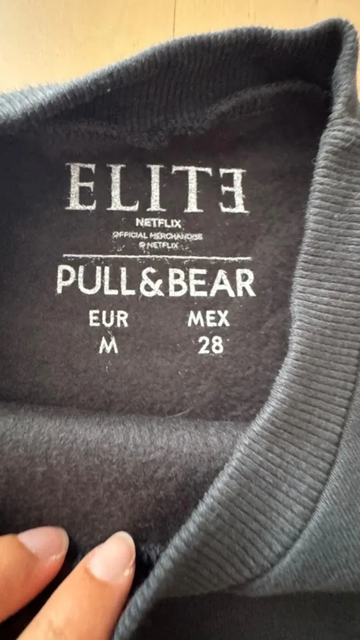 Sweat Netflix Pull and Bear M femme - photo numéro 3