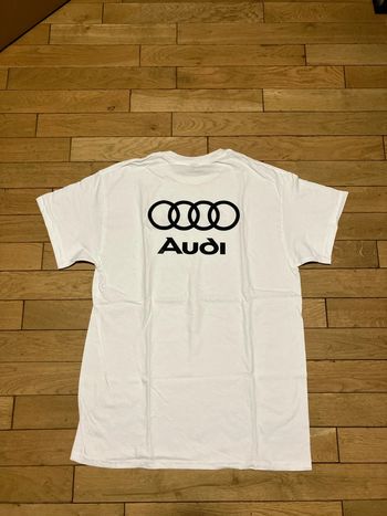 T shirt Audi taille M blanc