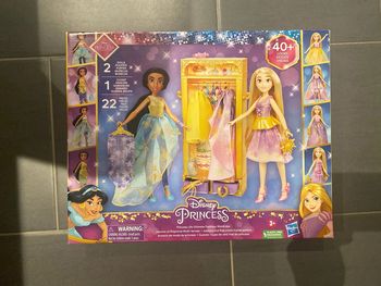 Disney Princesses Le Dressing de Jasmine et Raiponce,