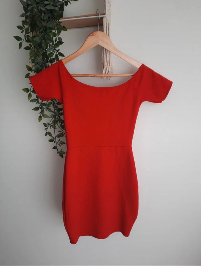 Robe rouge 36 - photo numéro 3