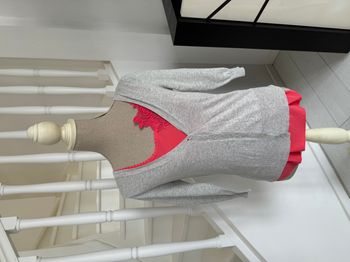 Pull Kookai gris et rose avec dentelle