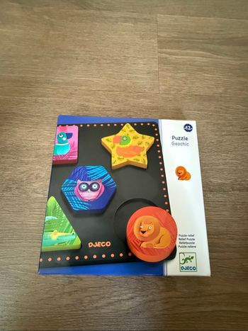 Puzzle geochic djeco animaux très je