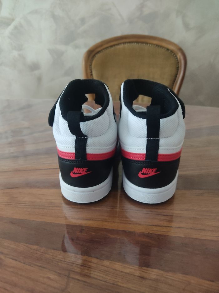 Baskets Nike T 31.5 - photo numéro 3
