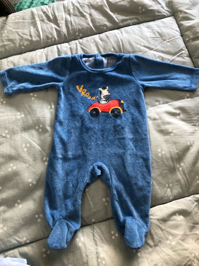 Lot pyjama 1 mois - photo numéro 4
