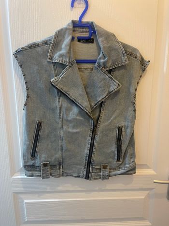Veste sans manches en jean T. 38/40