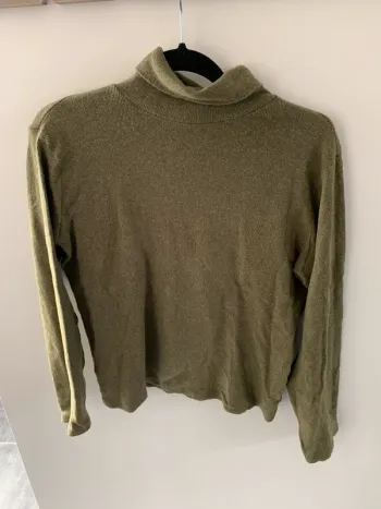 Pull à col roulé kaki