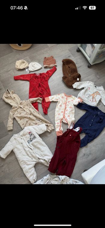 Lot vêtements 6 mois