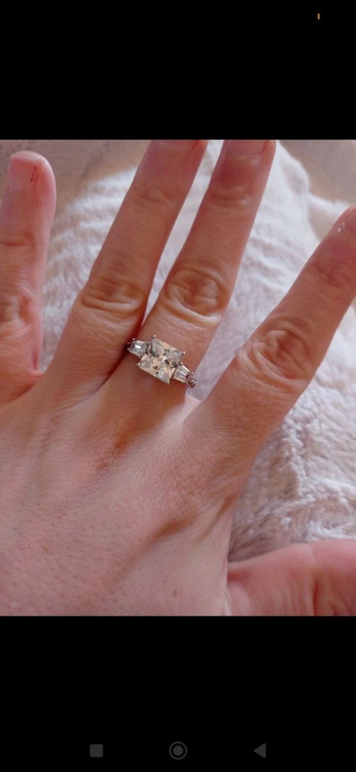 Très jolie bague argent 925