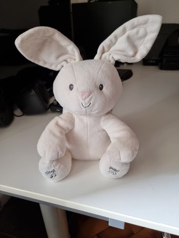 Peluche lapin coucou caché Gund