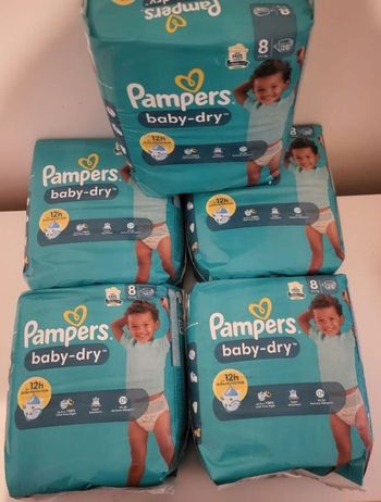 Couche pampers taille 8